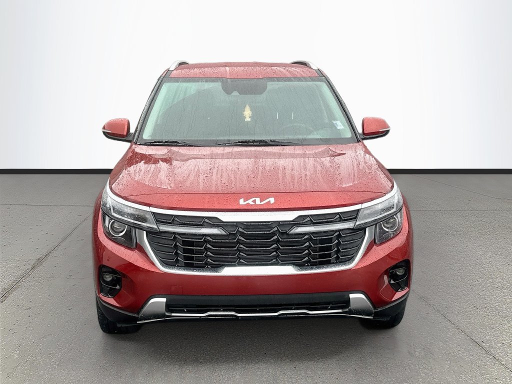 Certified 2025 Kia Seltos S FWD image 2