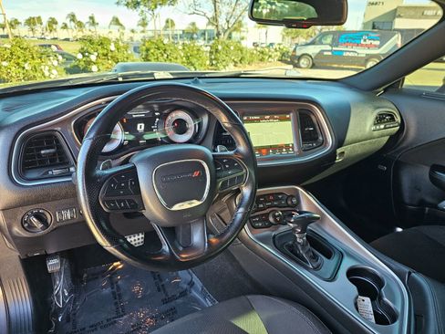 Used 2021 Dodge Challenger R/T Scat Pack w/ Shaker Package image 19