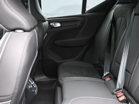 Used 2023 Volvo XC40 B5 Plus w/ Driver Assist Package AWD/4WD image 20