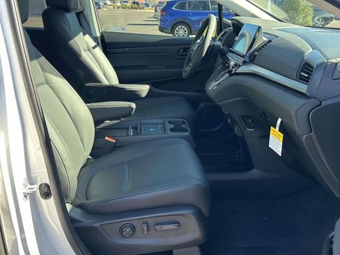 New 2026 Honda Odyssey EX-L image 6