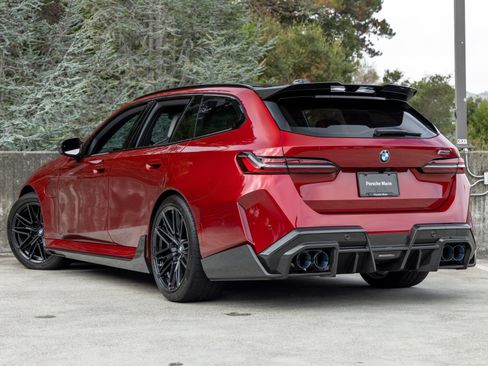 Used 2026 BMW M5 Touring AWD/4WD image 3