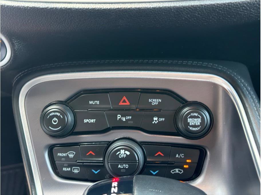 Used 2019 Dodge Challenger R/T RWD image 14