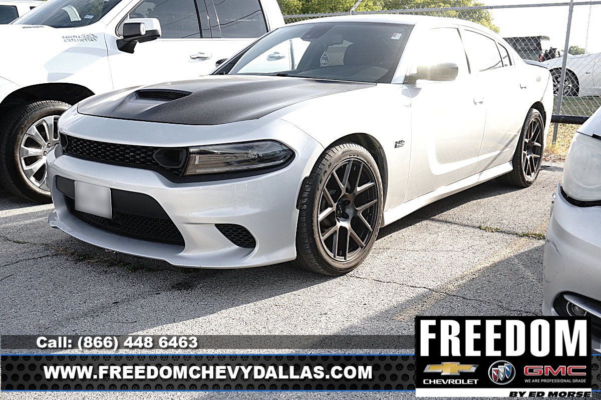 Used 2023 Dodge Charger R/T w/ Blacktop Package RWD image 4