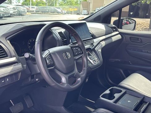 Used 2025 Honda Odyssey Sport-L image 22