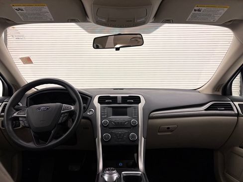 Used 2018 Ford Fusion SE FWD image 35
