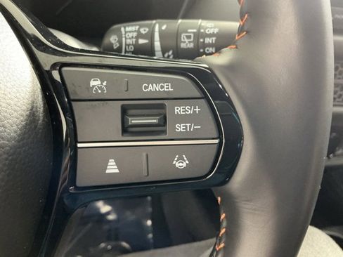 Certified 2025 Honda HR-V Sport image 18