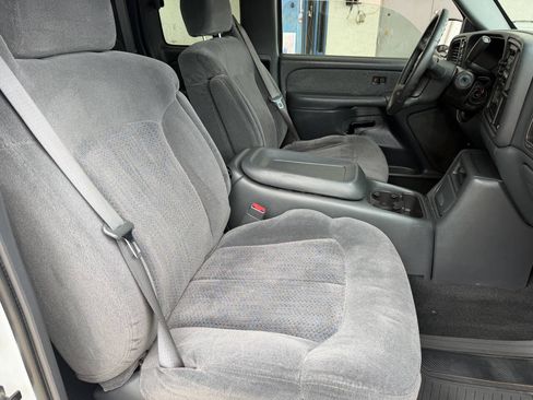 Used 2002 Chevrolet Silverado 1500 LS w/ Off-Road Pkg AWD/4WD image 11