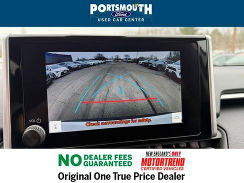 Used 2024 Toyota RAV4 XLE image 9