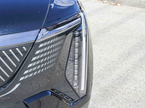 Used 2025 Cadillac Escalade IQ Sport 2 image 10