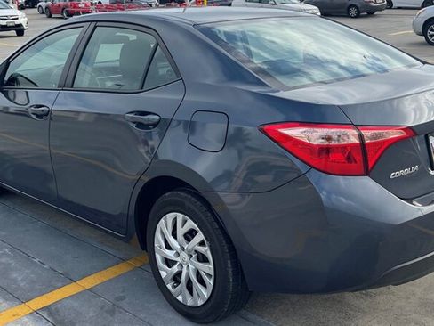Used 2018 Toyota Corolla LE FWD image 3