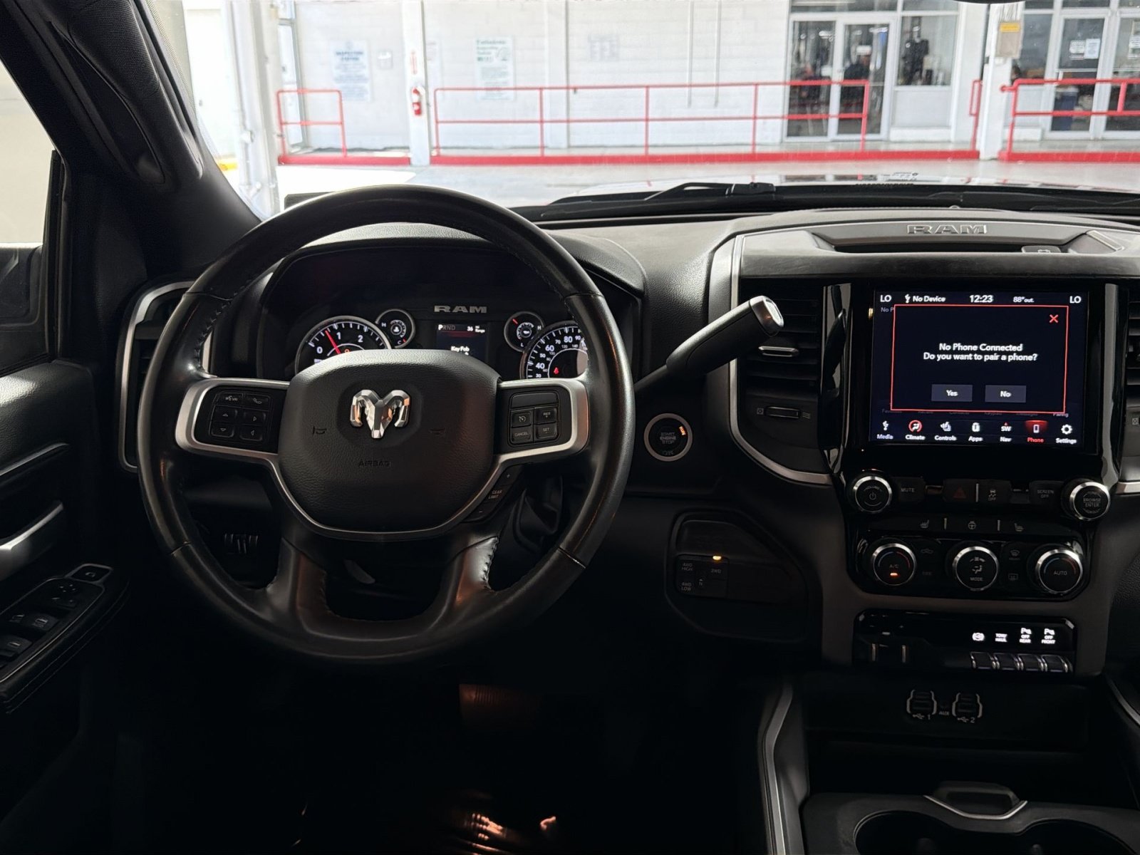 Used 2020 RAM 2500 Big Horn w/ Towing Technology Group AWD/4WD image 16