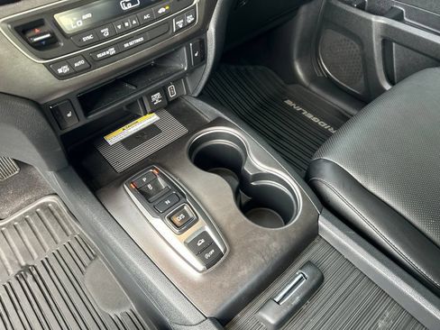 Used 2023 Honda Ridgeline RTL-E image 18