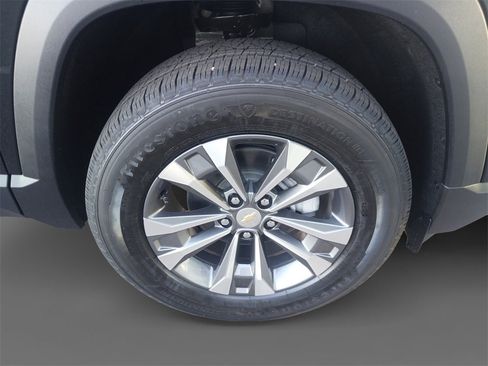 New 2026 Chevrolet Equinox LT image 16