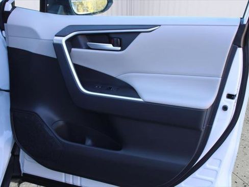 Certified 2025 Toyota RAV4 XLE Premium image 38