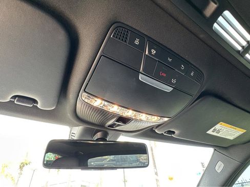 Used 2019 Mercedes-Benz C 300 Sedan image 25