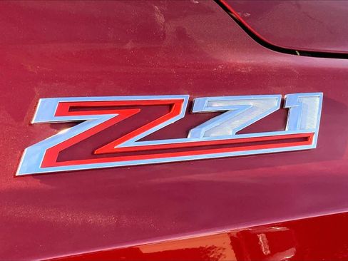 Used 2024 Chevrolet Tahoe Z71 w/ Z71 Off-Road Package image 9