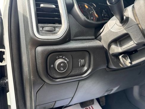 Used 2024 RAM 2500 Big Horn w/ Off Road Package AWD/4WD image 16