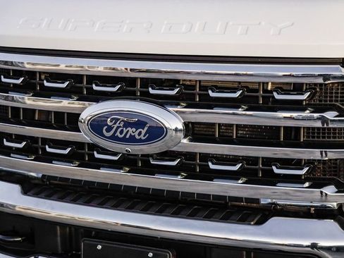 Used 2024 Ford F250 Lariat image 5