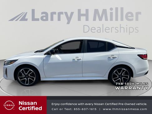 Certified 2024 Nissan Sentra SR FWD image 2