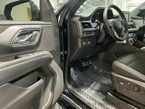 Used 2023 Chevrolet Suburban LS image 7