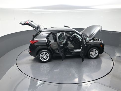 Used 2021 Chevrolet TrailBlazer LS FWD image 14