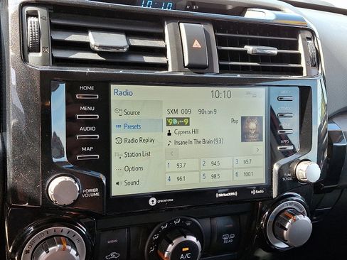 Used 2024 Toyota 4Runner TRD Off-Road Premium image 18