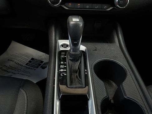Used 2025 Nissan Altima 2.5 SV FWD image 23