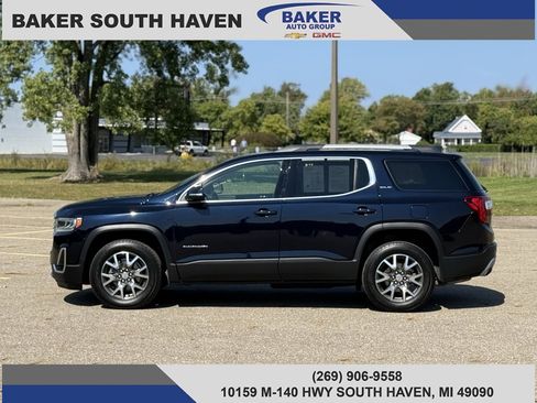 Used 2021 GMC Acadia SLE w/ Driver Convenience Package image 3