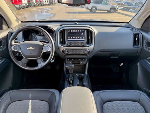 Used 2018 Chevrolet Colorado Z71 image 31