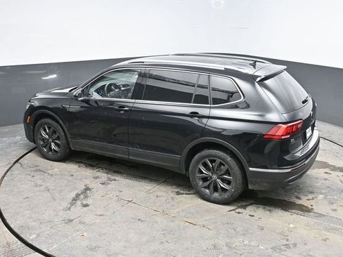 Used 2022 Volkswagen Tiguan SE image 28