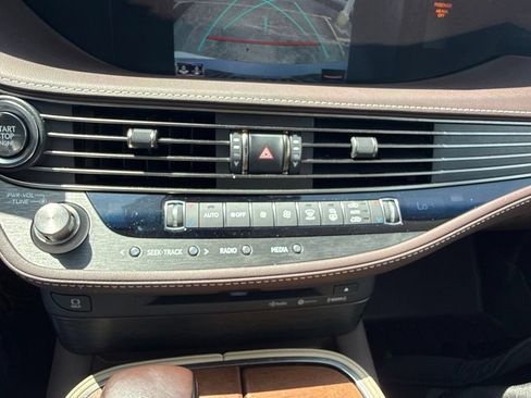 Used 2018 Lexus LS 500 AWD image 26
