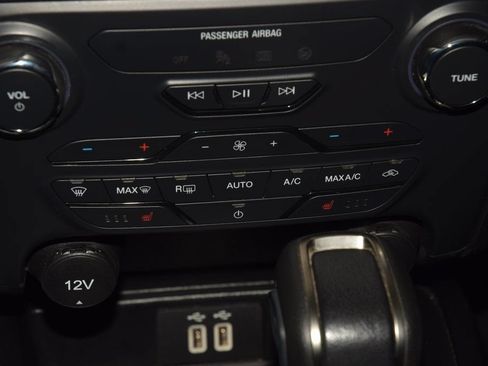 Used 2022 Ford Ranger XLT w/ Equipment Group 302A High AWD/4WD image 33