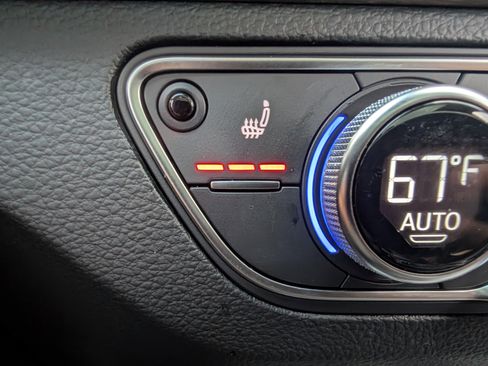 Used 2021 Audi Q5 Premium w/ Convenience Package image 32