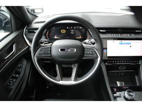 New 2026 Jeep Grand Cherokee Limited Reserve AWD/4WD image 14