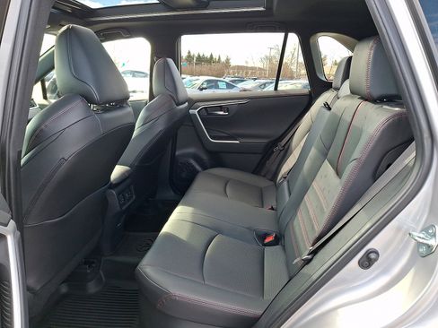 Used 2022 Toyota RAV4 XSE w/ Premium Package image 10