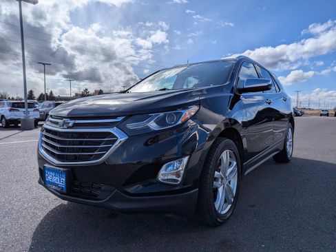 Used 2018 Chevrolet Equinox Premier w/ Infotainment II Package AWD/4WD image 7