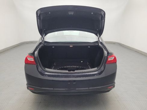 Used 2022 Chevrolet Malibu LS FWD image 29
