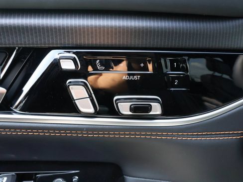 New 2026 Jeep Grand Wagoneer Summit AWD/4WD image 6