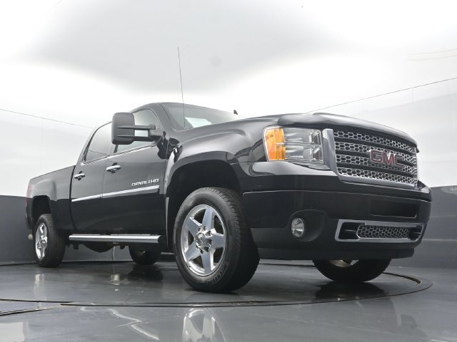 Used 2014 GMC Sierra 2500 Denali w/ Snow Plow Prep Package AWD/4WD image 50