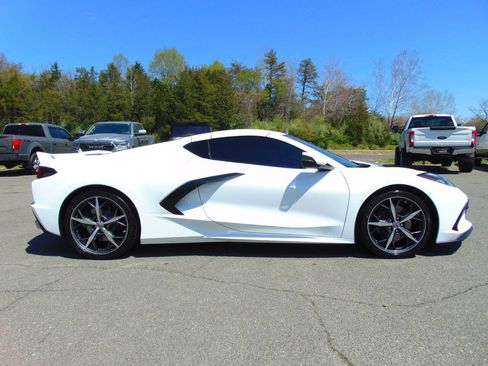 Used 2022 Chevrolet Corvette Stingray Preferred Cpe w/ Z51 Performance Package image 2