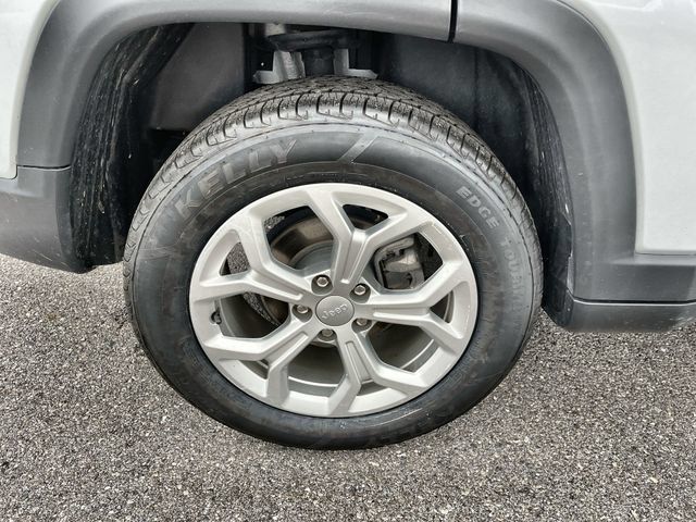 Used 2024 Jeep Compass Latitude AWD/4WD image 18