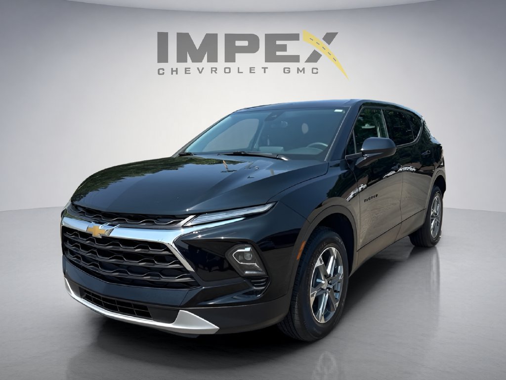 Used 2023 Chevrolet Blazer LT w/ LPO, Floor Liner Package FWD image 1