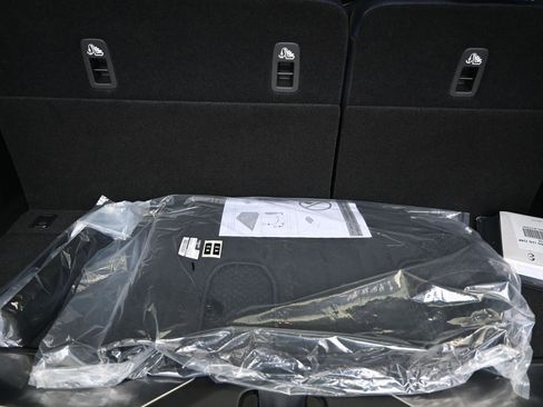 New 2026 INFINITI QX80 4WD w/ Sport Exterior Package image 21