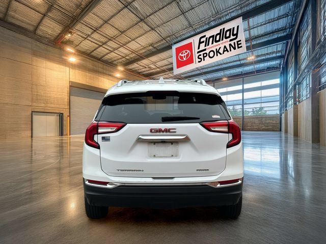 Used 2023 GMC Terrain SLT AWD/4WD image 5