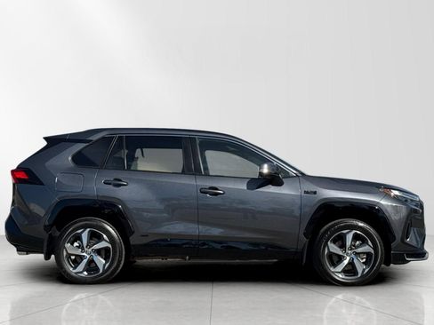 Used 2024 Toyota RAV4 SE w/ Weather & Moonroof Package image 3