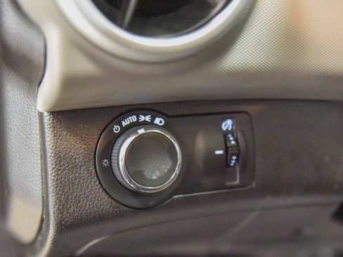 Used 2020 Chevrolet Sonic LT image 16