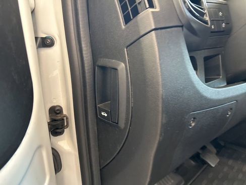 Used 2024 RAM ProMaster 3500 w/ Delivery Van Package FWD image 31