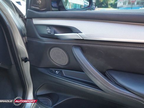 Used 2016 BMW X5 M image 30