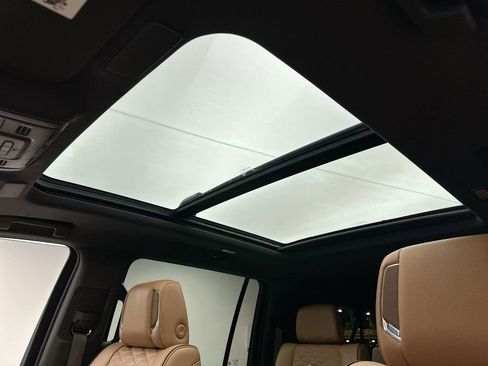 Used 2023 Cadillac Escalade ESV Sport w/ LPO, ONYX Package AWD/4WD image 24