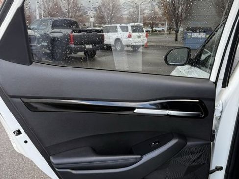 Used 2021 Kia Seltos S image 35